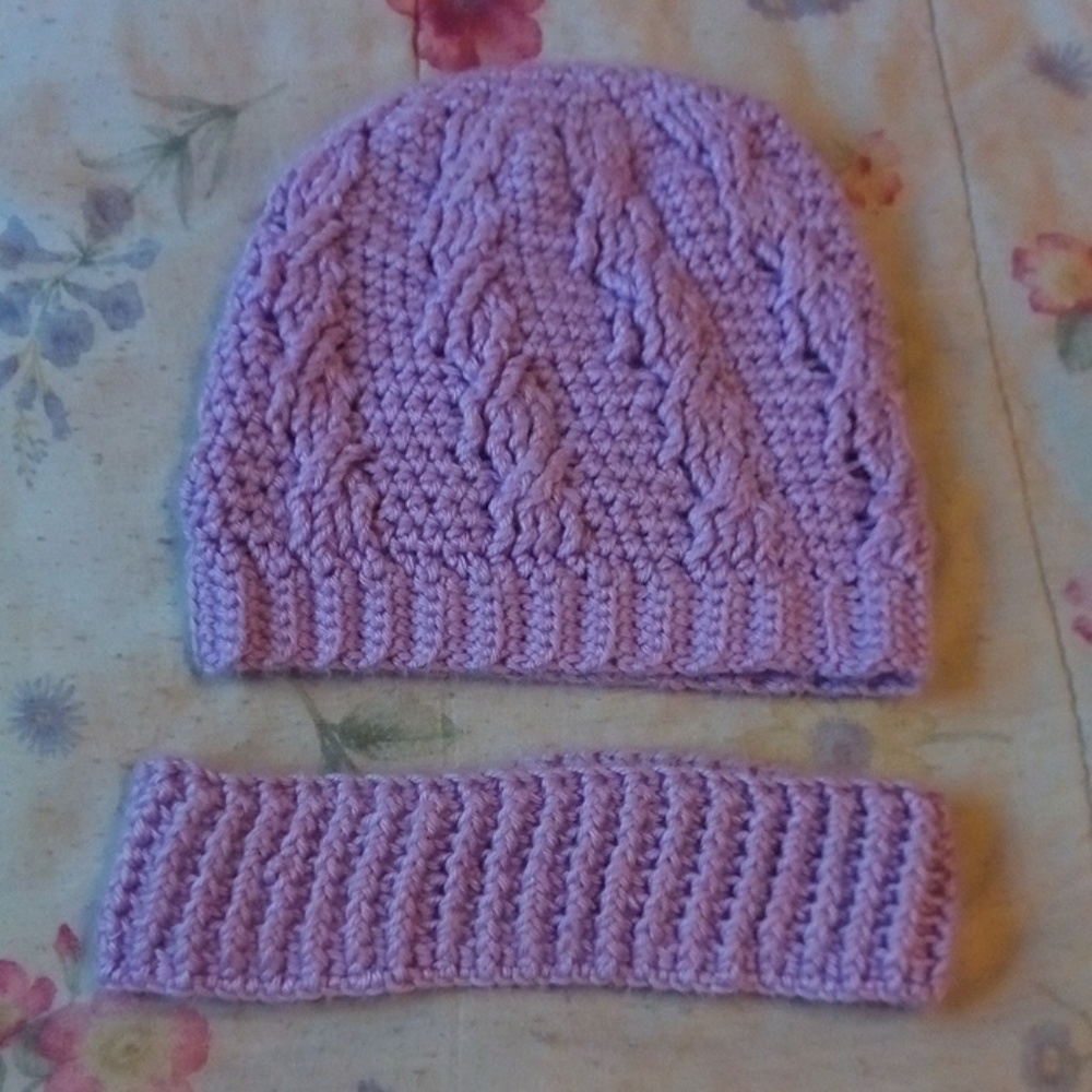 Handmade Knit Beanie and Headband Set ♥️NHO♥️